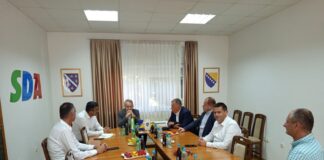 Bakir Izetbegović u posjeti Gradskom odboru SDA