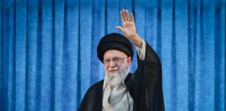 Vrhovni iranski vođa Khamenei se povukao u bunker, obustavio elektronsku komunikaciju i imenovao nasljednike u slučaju smrti