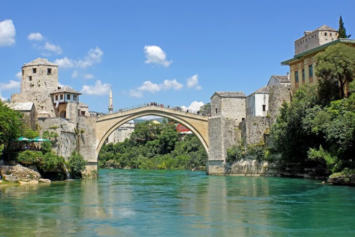 Bosnia_and_Herzegovina-02255_-_Old_Bridge_(10481433925) (1)
